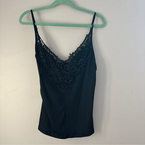 NWT black ribbed cami. Lace detail. Size large